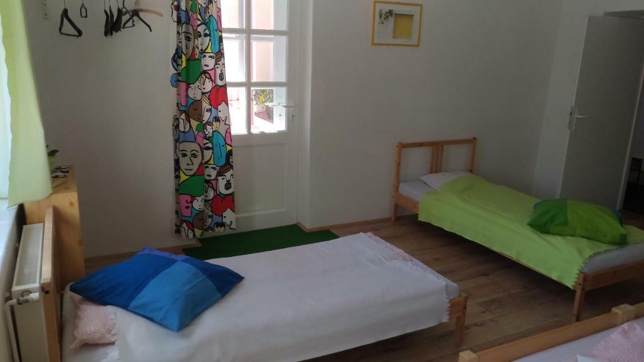 Skromny Apartman V Centru Chebu Экстерьер фото